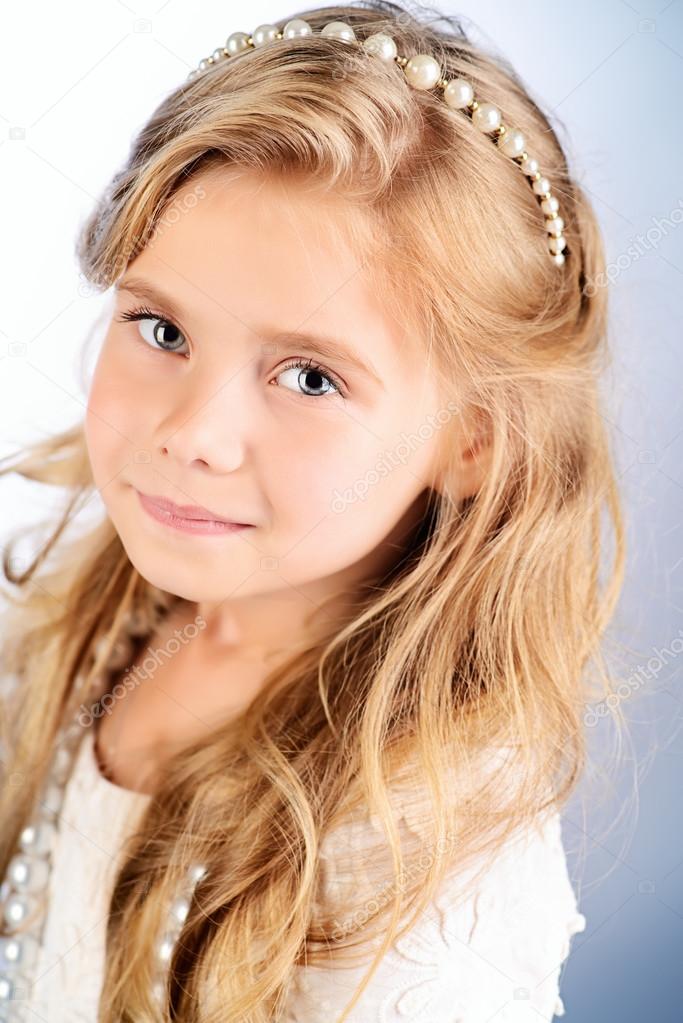 Princess Girl Kid S Beauty Fashion Stock Photo C Prometeus