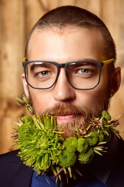 Sakal Bakımı, ekoloji