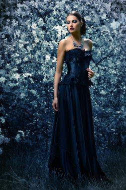 elma bahçesi. Moda. Gotik tarzı.