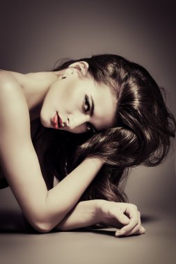 heyecan verici bir kadın. Kozmetik, makyaj.