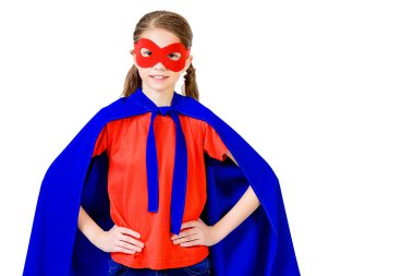 iyi özlemleri. Sevimli kız genç süper kahraman kostümlü.