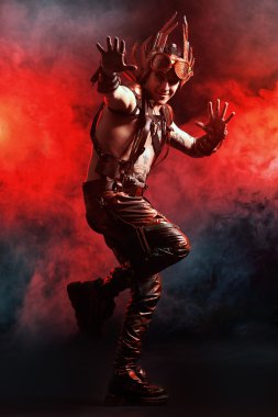 Kırmızı ateş steampunk