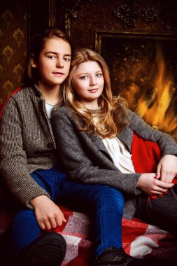 Romantik Tarih. İki romantik gençler.