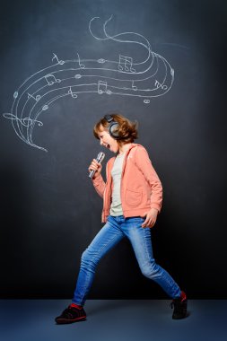 etkileyici şarkıcı. Üretimi.