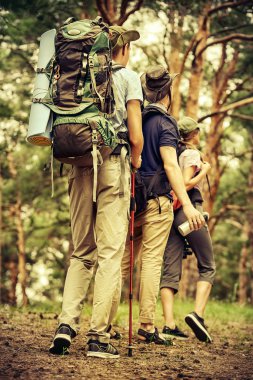 trekking grubu. Hiking, kamp. 