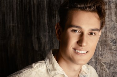 sevimli bir gülümseme