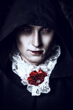 kana susamış vampir adam