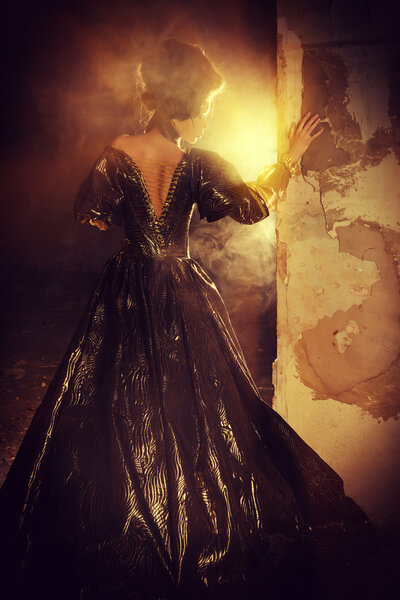 барочный свет в руинах
