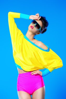 şehvetli kız. Optik, gözlük. Stüdyo vurdu.