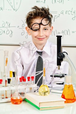 bulma işlemi. Bilim ve eğitim.