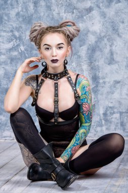 oyunları seviyorum. BDSM.