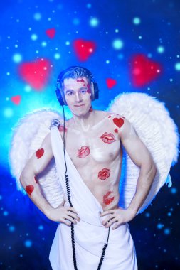 komik melek. Sevgililer günü. Aşk kavramı.