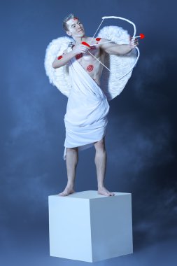 Yunan aşk tanrısı. Sevgililer günü. Aşk kavramı.