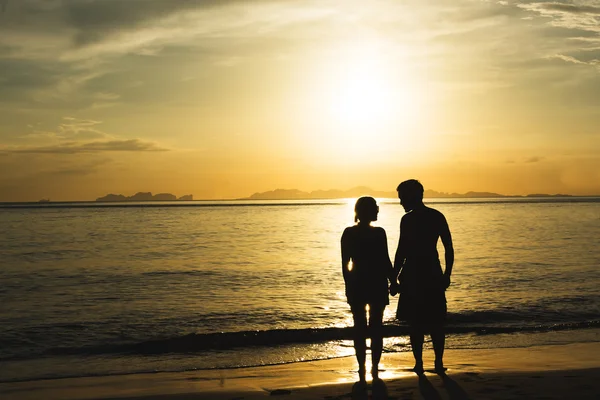 Silhouette happiness and romantic scene of love couples partners — Stock Photo, Image