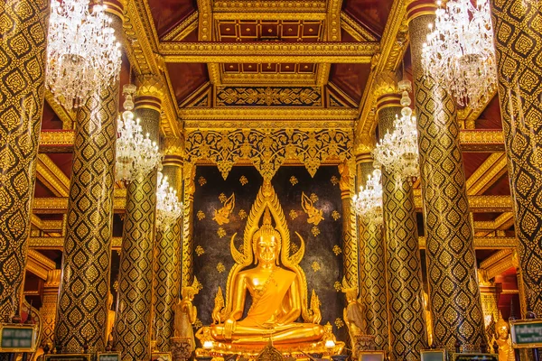 PHITSANULOK - JULY 24,2015 : The most beautiful buddha sculpture Royaltyfria Stockbilder