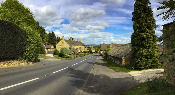 Cotswold villaggio tradizionale Inghilterra uk — Foto Stock