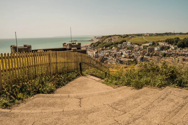 Station balnéaire anglaise de hastings — Photo