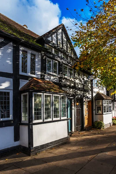 Arden Warwickshire İngiltere 'deki yarı ahşap binalar Henley