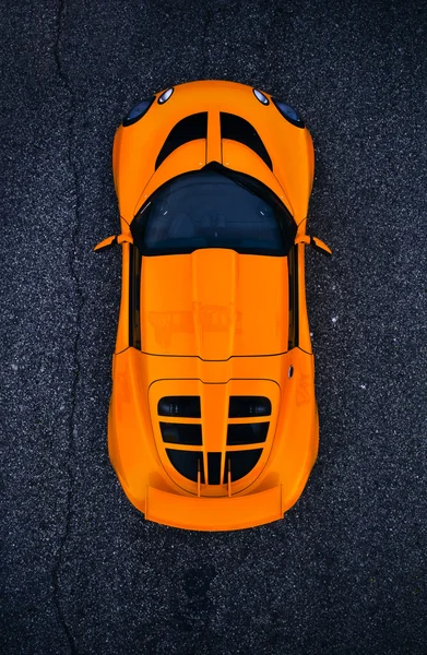 Oransje racerbil – stockfoto