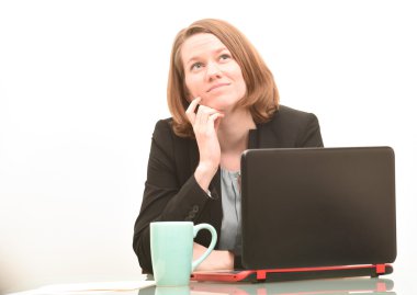 Düşünmekten ya da hayal ciddi iş kadını