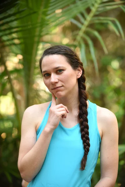 Junge Frau hat eine Idee — Stockfoto