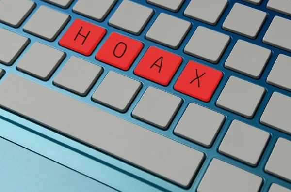 Online hoax concept — Stock Photo, Image