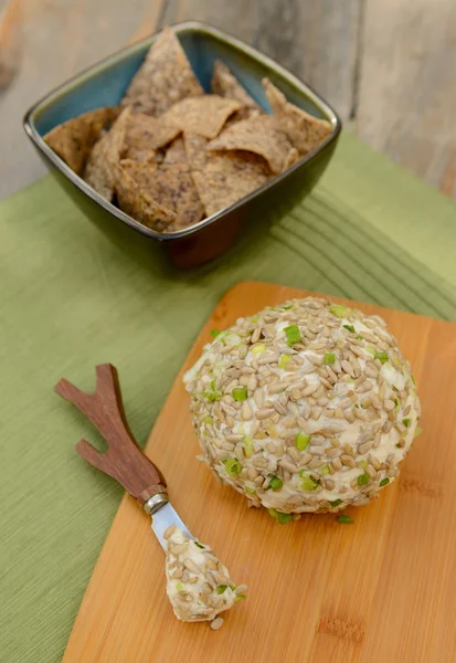 Vegan Cheese Ball with bean and rice chips — Stock Photo, Image