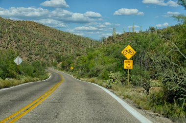 yol bisiklet işareti ile paylaşmak