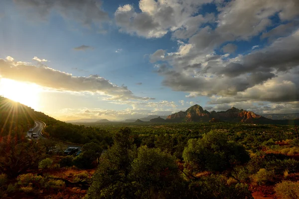 Uitzicht vanaf de luchthaven Vortex in Sedona, Arizona tijdens zonsondergang Stockfoto