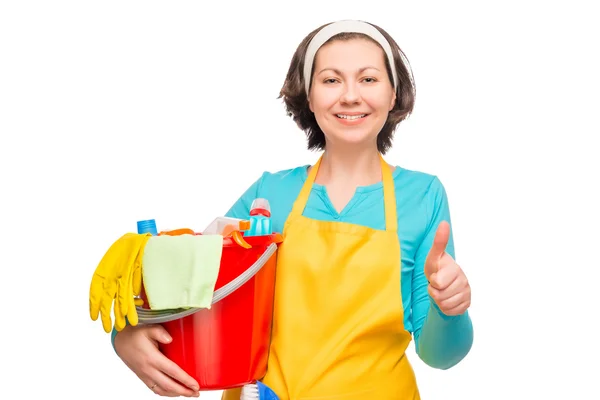Retrato de uma dona de casa feliz, antes de limpar casa isolada — Fotografia de Stock