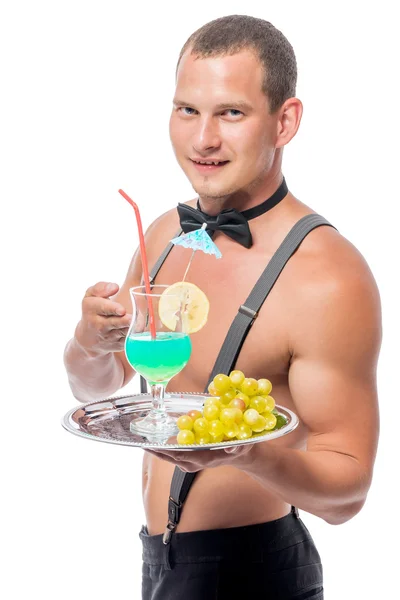 Serveur strip-teaseuse avec un verre de cocktail sur un plateau — Photo