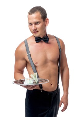 büyük bahşiş izole bir tepsi ile mutlu striptizci