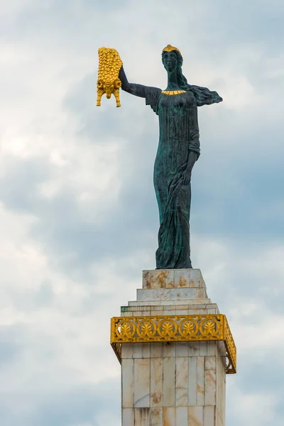 Estatua Medea Plaza Europa Batumi — Foto de Stock