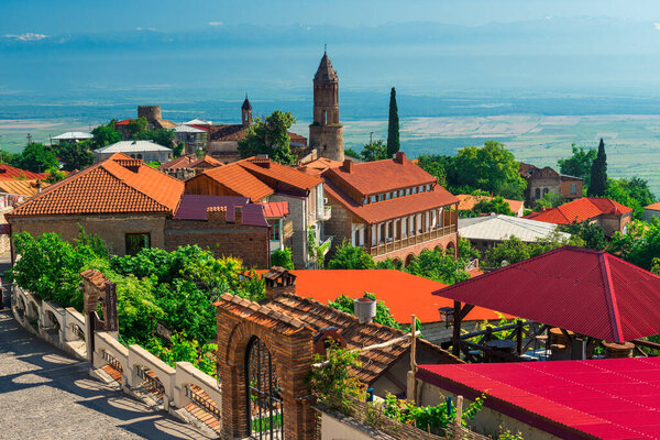 Вид на долину Синьяги и Алазани, Грузия. Город любви Сигнаги в Грузии, Кахетинская область.