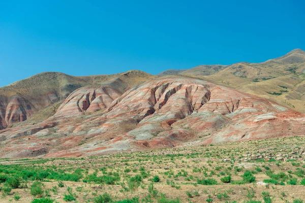 Literie Croisée Dans Les Candy Cane Mountains Azerbaïdjan Rayures Colorées — Photo