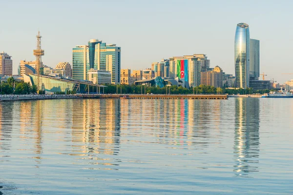 베이지 스카이라인은 바쿠대로 Baku Boulevard Casian Sea Bankment 바라본다 바쿠는 — 스톡 사진