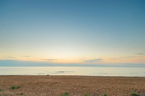 Zand Het Strand Blauwe Zomerhemel Panoramisch Strandlandschap — Stockfoto