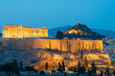 Atina 'daki Parthenon Akropolis Tepesi, Yunanistan Geceleri