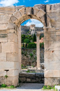 Antik Yunan harabeleri, sütunlar, binalar. Atina, Yunanistan