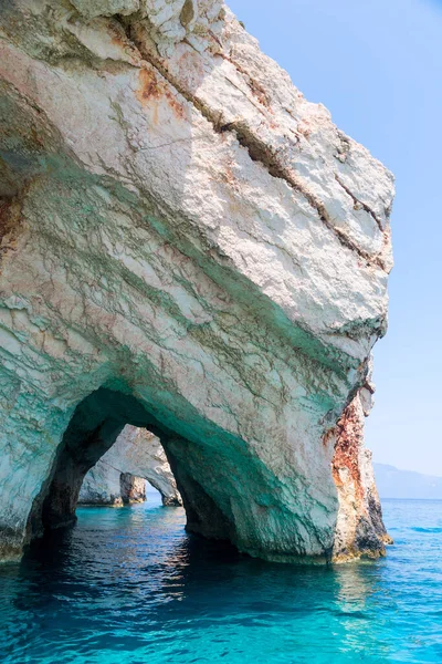 ギリシャザキントス島の有名な青の洞窟 — ストック写真
