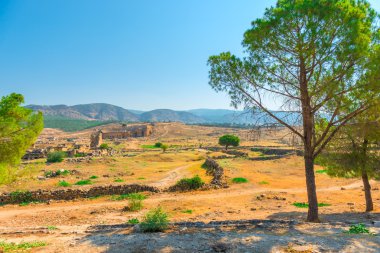 eski şehrin pitoresk bir tepenin üzerinde kalıntıları