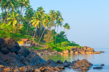 güzel deniz manzarası. Dinlenmek için güzel tropikal yer