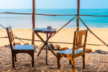 plaj Cafe deniz üzerinde tablo