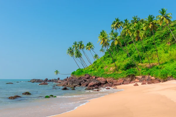 Bela paisagem de praia tropical — Fotografia de Stock