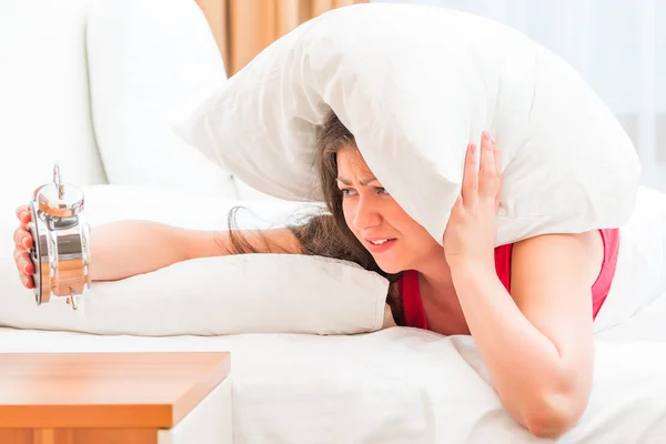 Young and beautiful girl suffering from insomnia — Stock Photo, Image