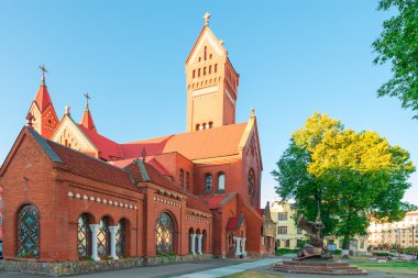 Minsk Aziz Simon kilise merkezindeki ünlü Simgesel Yapı bir