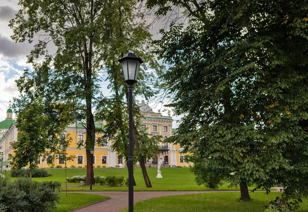 Tver Tver Imperial Cestovní Palác Století Náměstí Katedrály Výhled Náspu — Stock fotografie