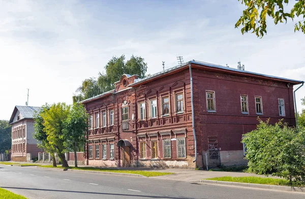 Kostroma Shagova Caddesindeki Tarihi Binalar Mariinskaya Yüzyılın Başlarında Yaz Günü — Stok fotoğraf