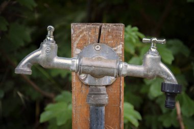 Çok satılmış, Almanya 'da. 20 Haziran 2021 Kamp Parkı Sonnensee Eski Su Musluğu