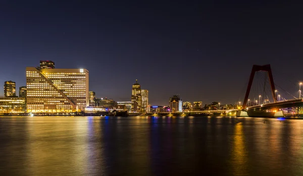 Rotterdam Willemsbrug en North Shore — Stockfoto